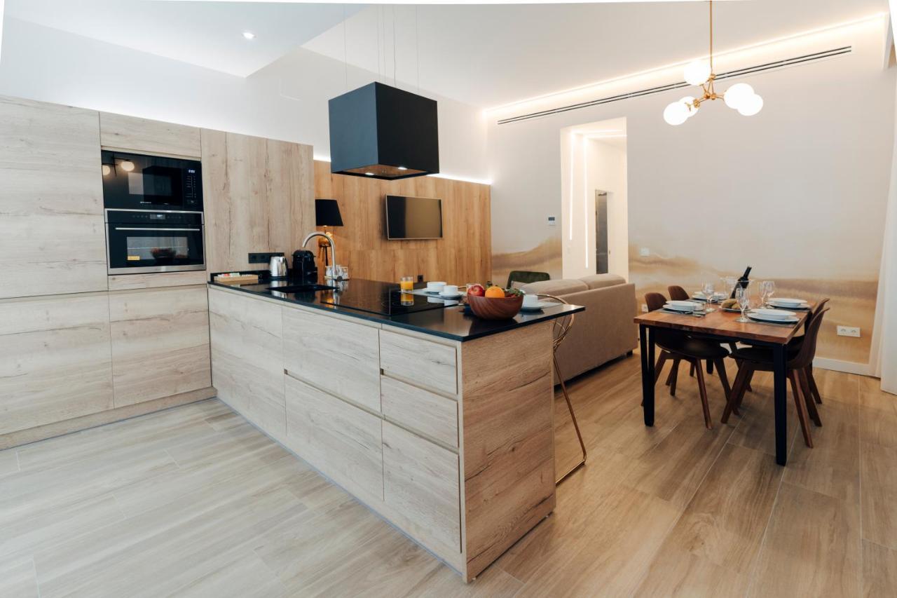 Galmen Suites Sevilla Bagian luar foto